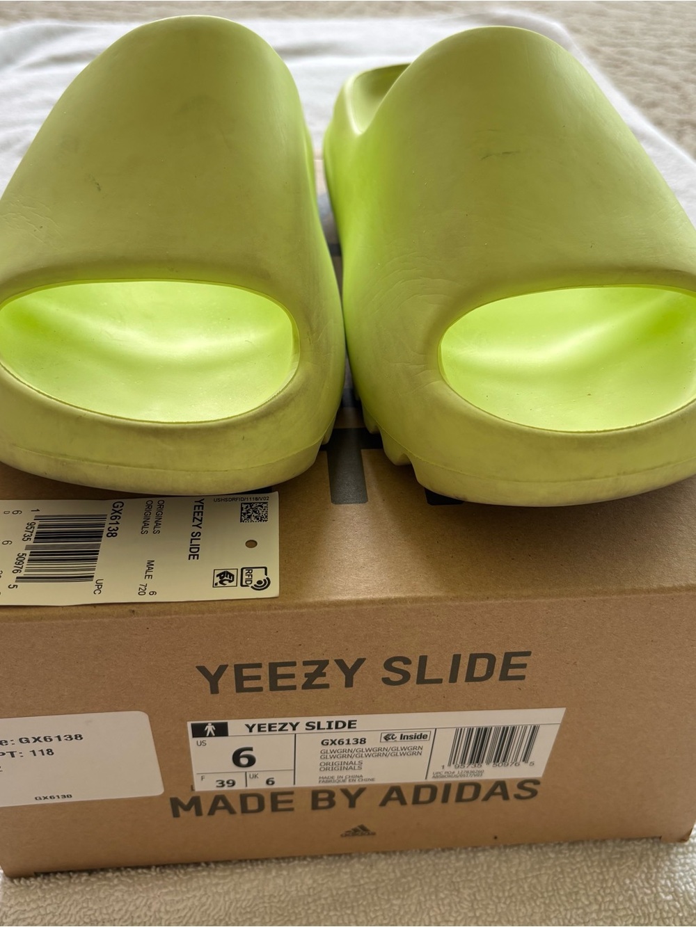 adidas Yeezy Slide – Glow Green